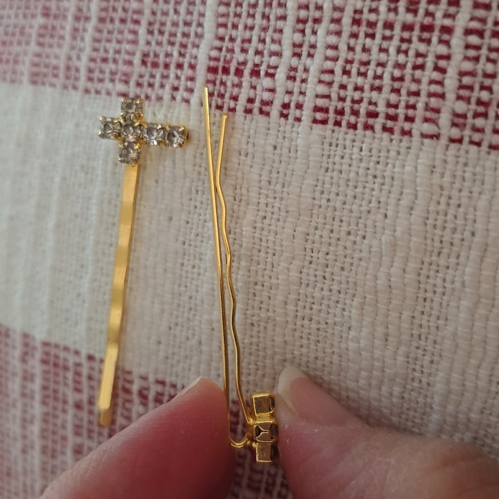 Gold Cross Hair Pins - EUC - Picture 4 of 7